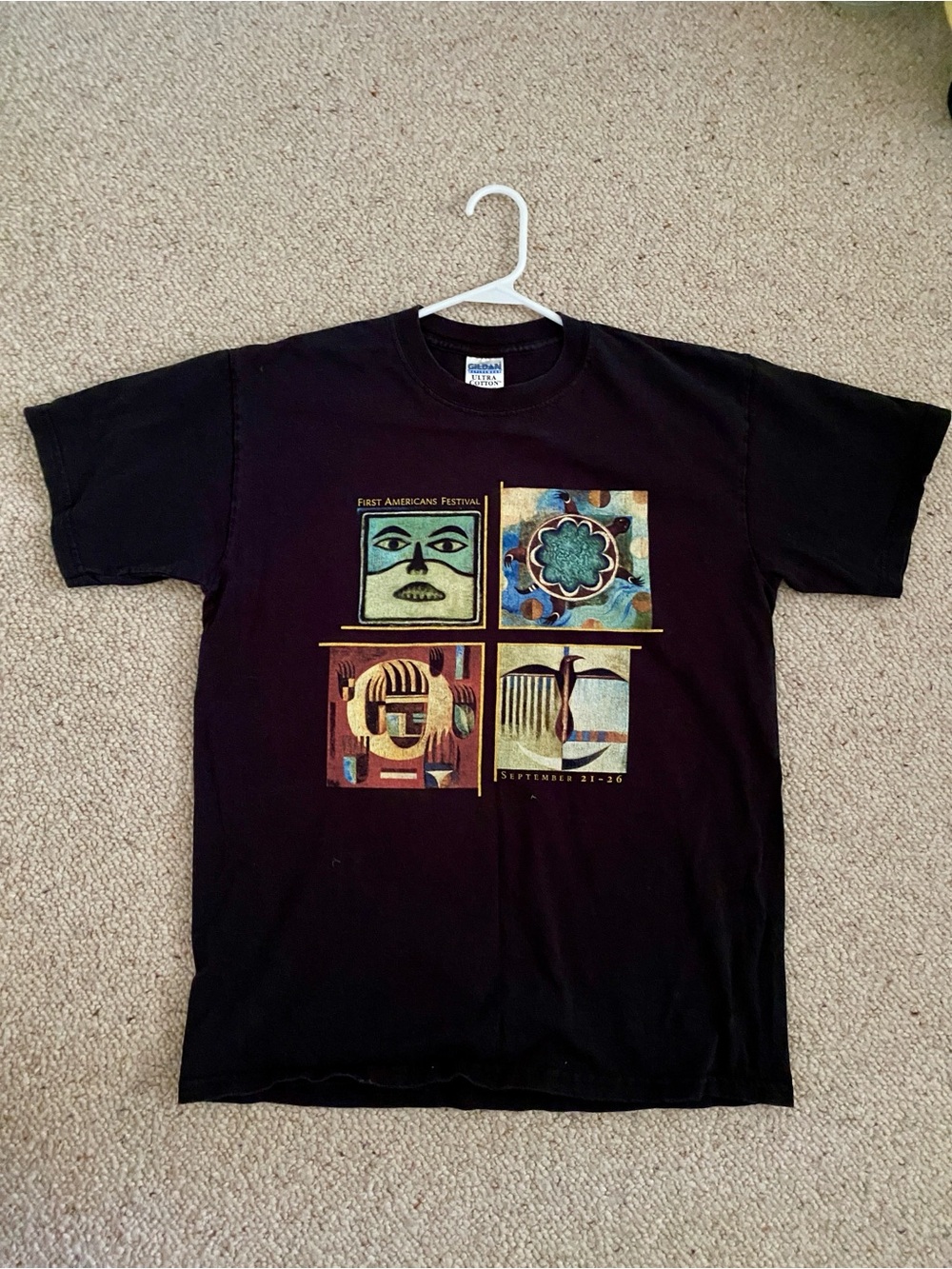 First Americans Festival Smithsonian Unisex T-shirt M Gildan Cotton